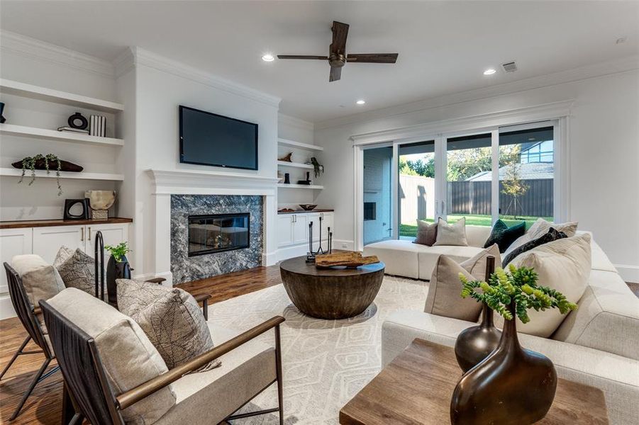 Furnished interior view inside a new home in , Dallas (Image 22).