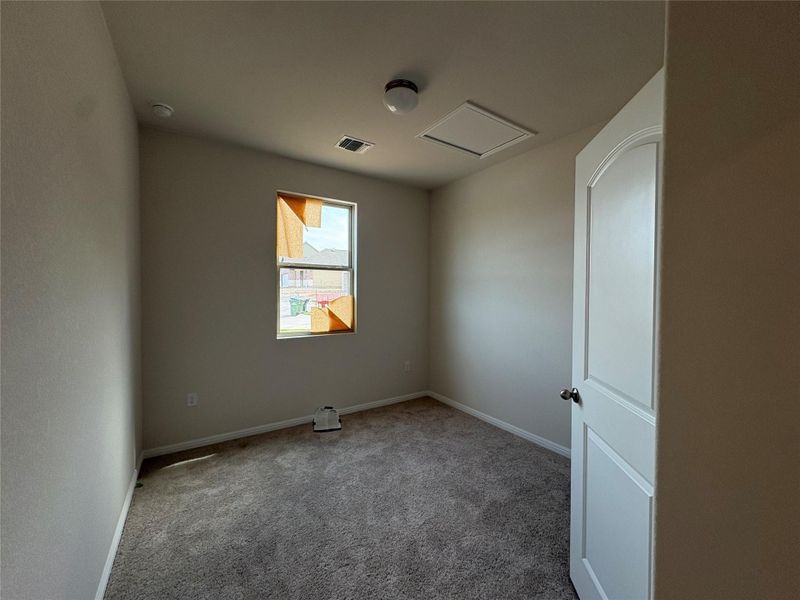 Spacious, unfurnished interior of a new home in Covered Bridge, Hutto (Image 16).