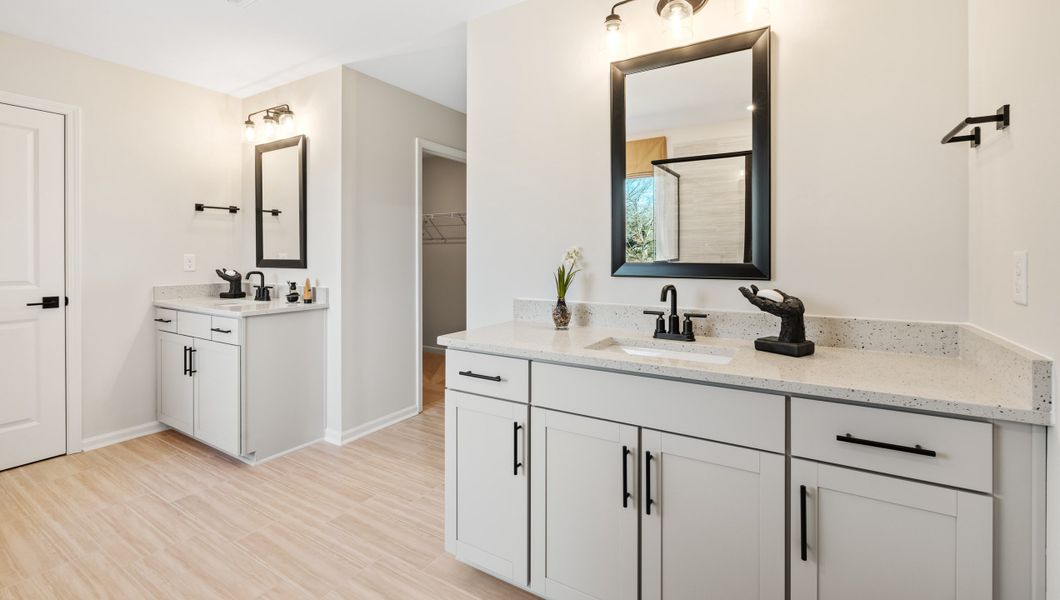 Furnished interior view inside a new home in Campbell Ridge, Piedmont (Image 35).
