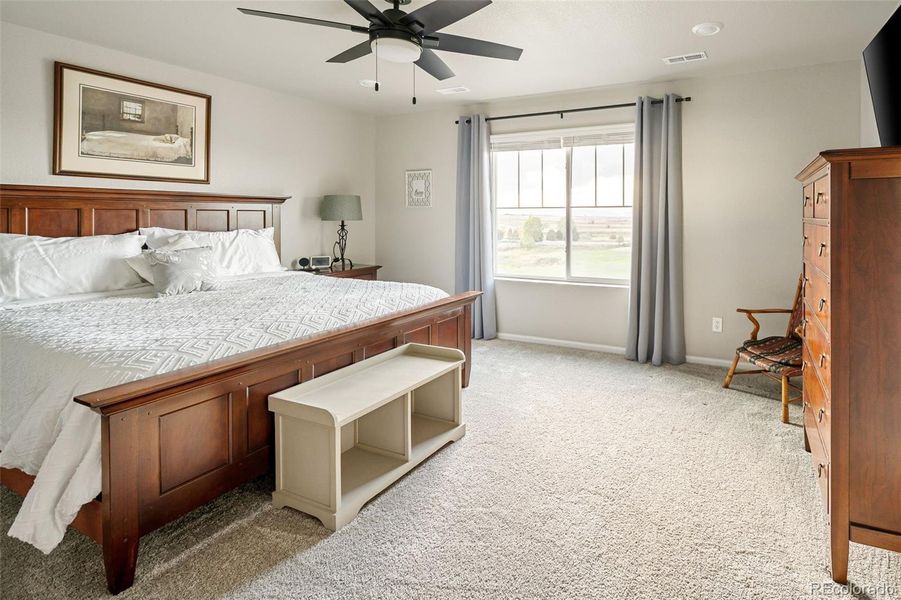 Furnished interior view inside a new home in Murphy Creek, Aurora (Image 18).