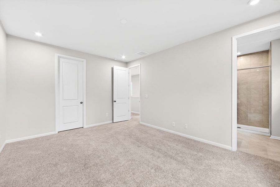 Spacious, unfurnished interior of a new home in Fifteen 15 Cannon, Charlotte (Image 33). Spacious, unfurnished interior of a new home in Fifteen 15 Cannon, Charlotte (Image 33).