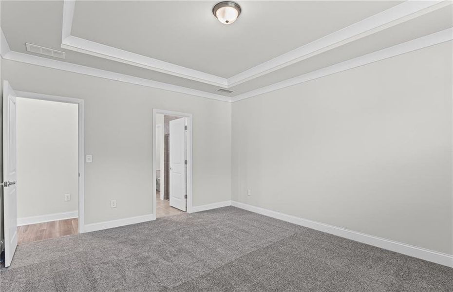 Spacious, unfurnished interior of a new home in Overland, Locust Grove (Image 30).