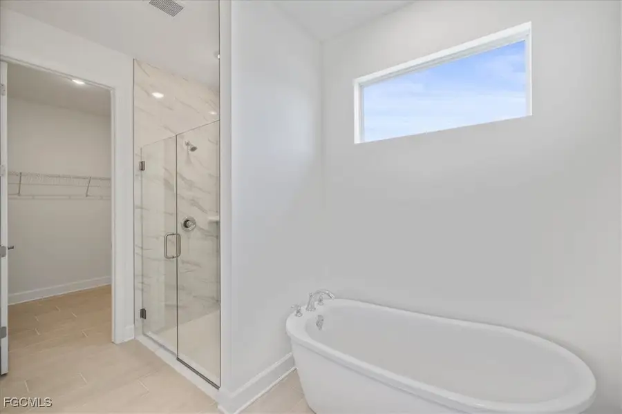 Image 34 of a home in Cape Coral. Image 34 of a home in Cape Coral.