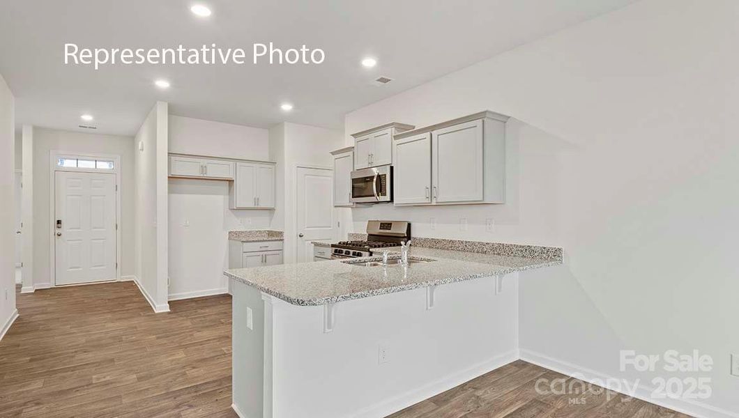 Furnished interior view inside a new home in Stanton, Richburg (Image 6).