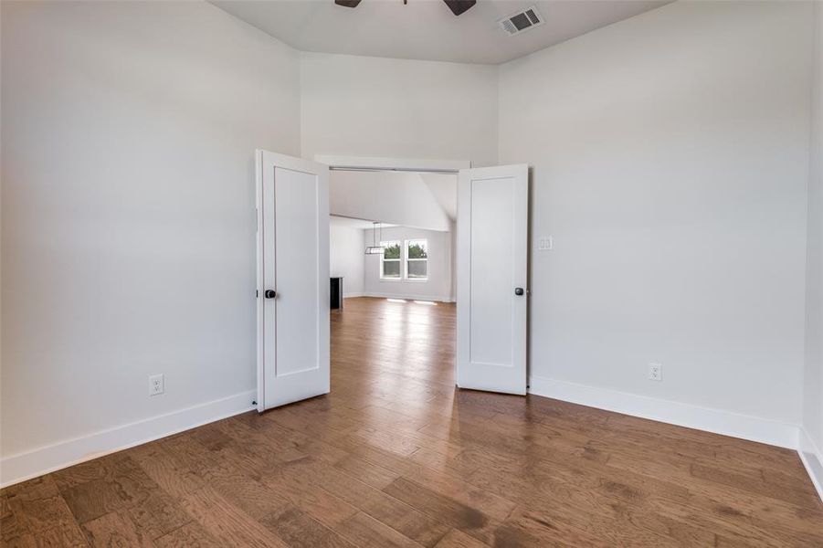 Spacious, unfurnished interior of a new home in , Nevada (Image 24).