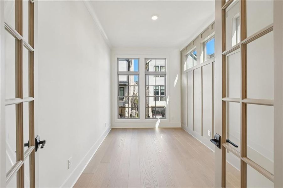 Spacious, unfurnished interior of a new home in Park Walke, Alpharetta (Image 36).