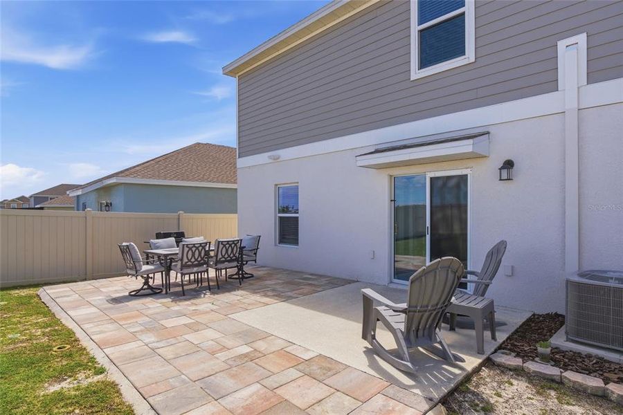 Exterior details and patio area of a home in Wellness Ridge, Clermont (Image 29).