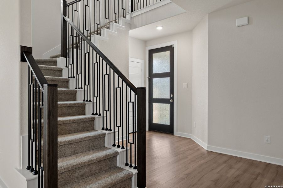 Spacious, unfurnished interior of a new home in Trilogy Grove, San Antonio (Image 18).
