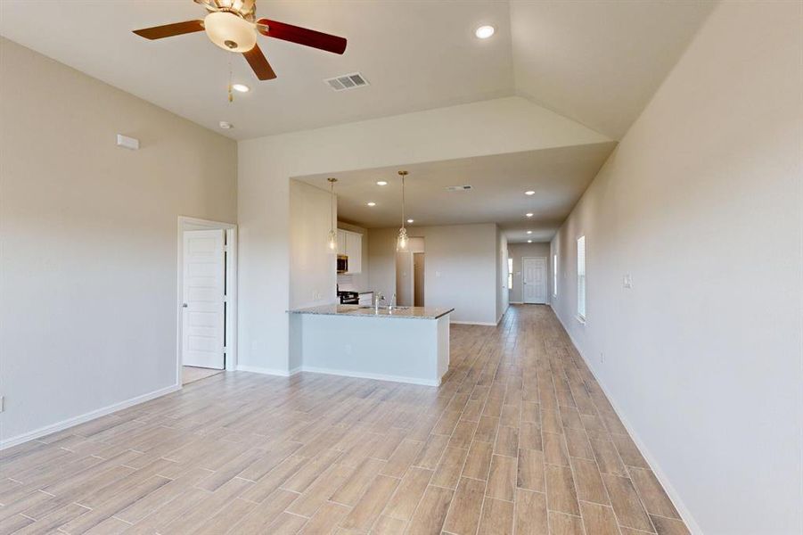 Spacious, unfurnished interior of a new home in Meadow Park, Ponder (Image 27). Spacious, unfurnished interior of a new home in Meadow Park, Ponder (Image 27).