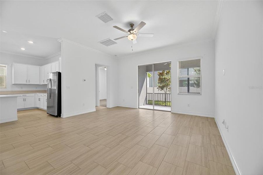 Spacious, unfurnished interior of a new home in , Tampa (Image 48).