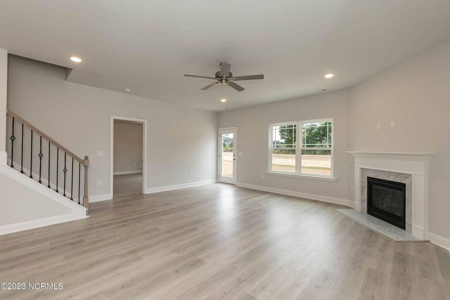 Representative unfurnished interior of a home built from the 3105 by Adams Homes in Parkland Place, Pace (Image 19).