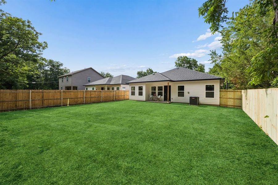Huge fenced backyard