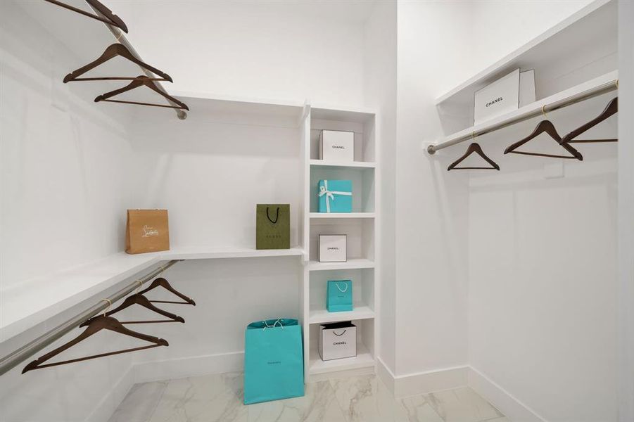 Furnished interior view inside a new home in , Dallas (Image 18).