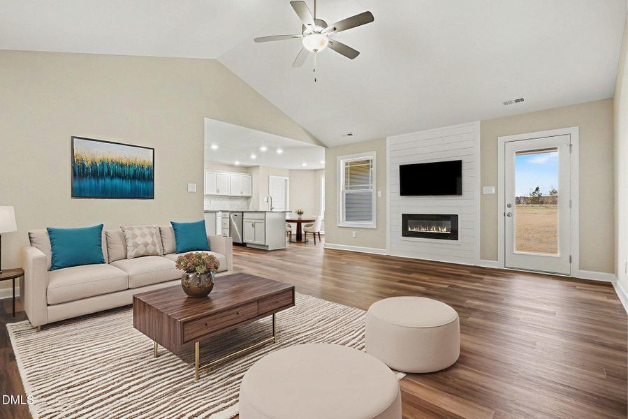 023_cj4a3112_-_living_room_-_standard_-_