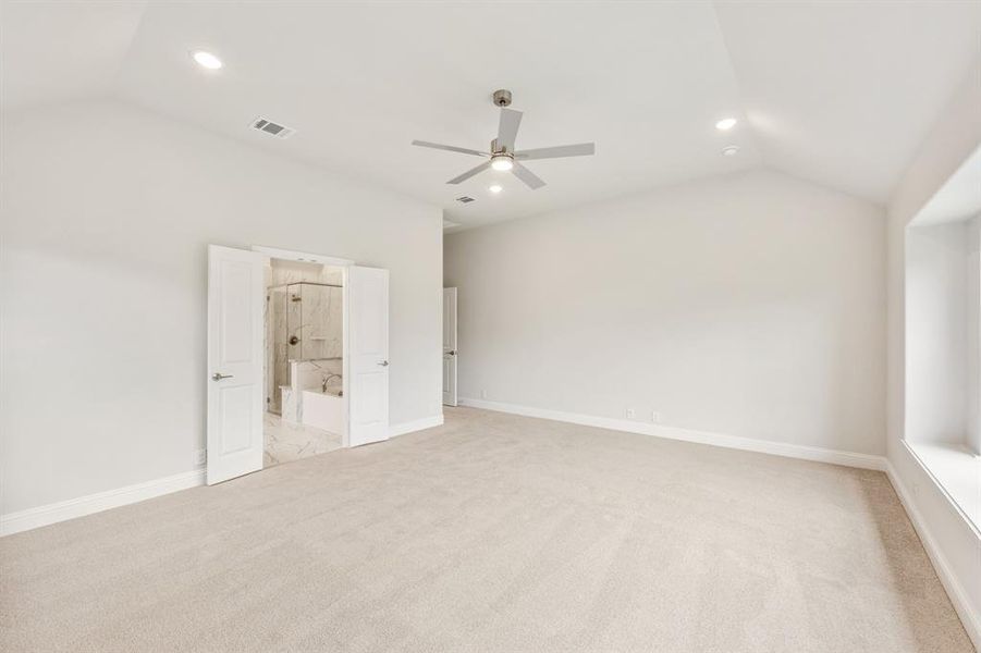 Spacious, unfurnished interior of a new home in Addison Hills, Cedar Hill (Image 30).