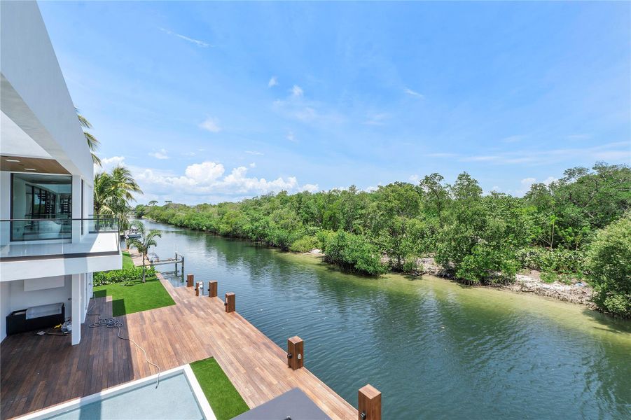 Image 55 of a home in .