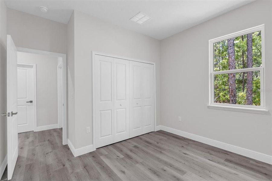 Spacious, unfurnished interior of a new home in , Citrus Springs (Image 51).