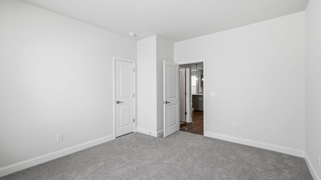 Spacious, unfurnished interior of a new home in Briargate, Fountain Inn (Image 25).
