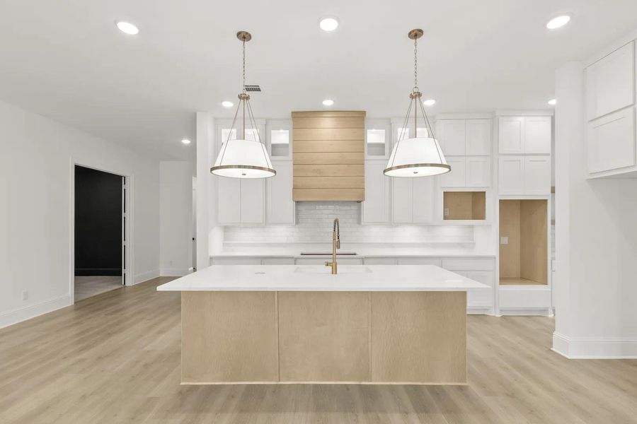 Granbury E kitchen