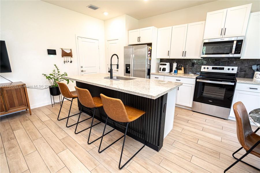 Furnished interior view inside a new home in , Homestead (Image 35).
