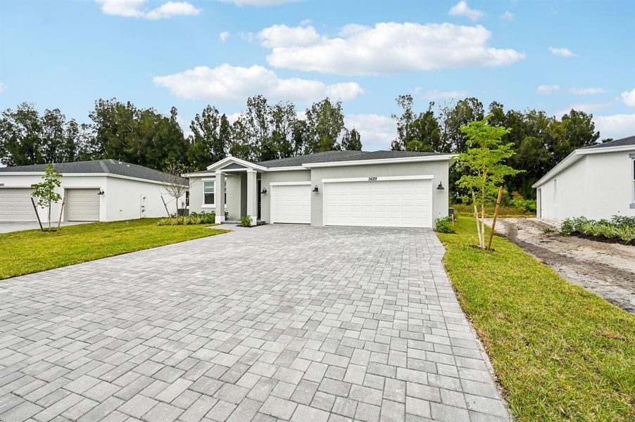 5629 Hampton Park Cir Vero Beach (4) 5629 Hampton Park Cir Vero Beach (4)