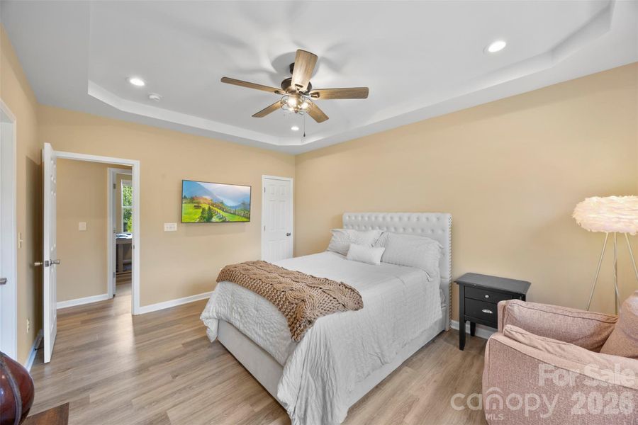 Furnished interior view inside a new home in , Shelby (Image 8).