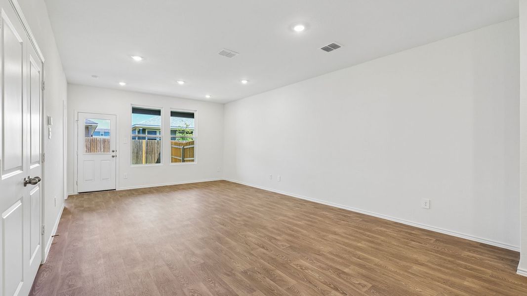 Spacious, unfurnished interior of a new home in Wayside, Uhland (Image 13).