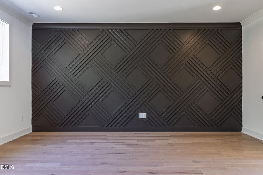 300_MEADOW_WALK_DR_INTERIOR_61