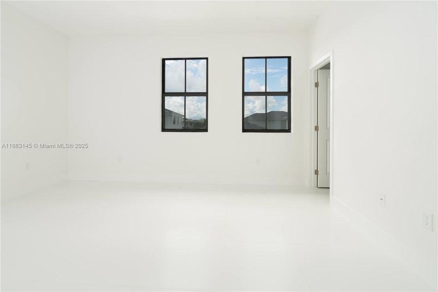 Image 20 of a home in .