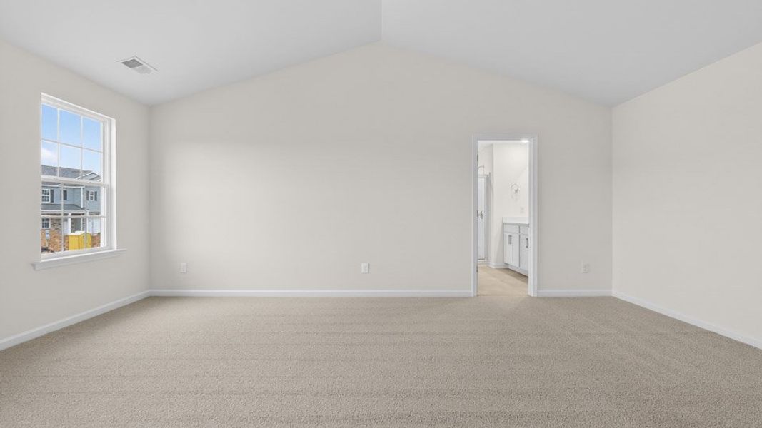Spacious, unfurnished interior of a new home in Gretchen Pines, West End (Image 27).