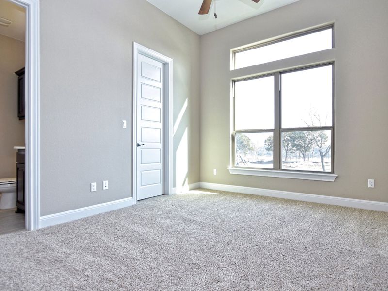 Representative unfurnished interior of a home built from the San Simeon I by Giddens Homes in Clearwater Ranch, Liberty Hill (Image 462).