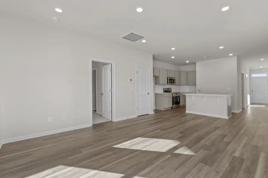 3br New Home in Ocean Isle Beach, NC.  - Slide 17