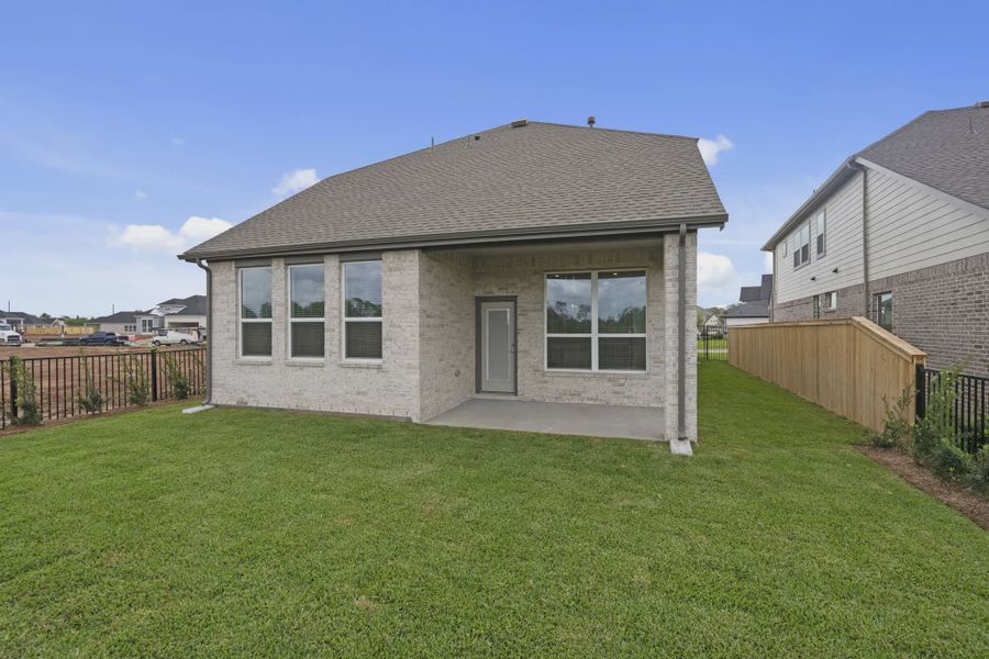 Representative exterior details of a home built from the Durango by Chesmar Homes in Sienna 45', Missouri City (Image 4).