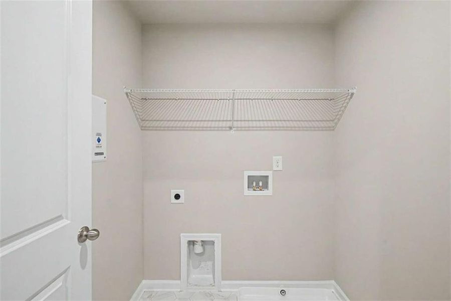 Spacious, unfurnished interior of a new home in The Reserve at Chapel Hill Phase II, Douglasville (Image 35).