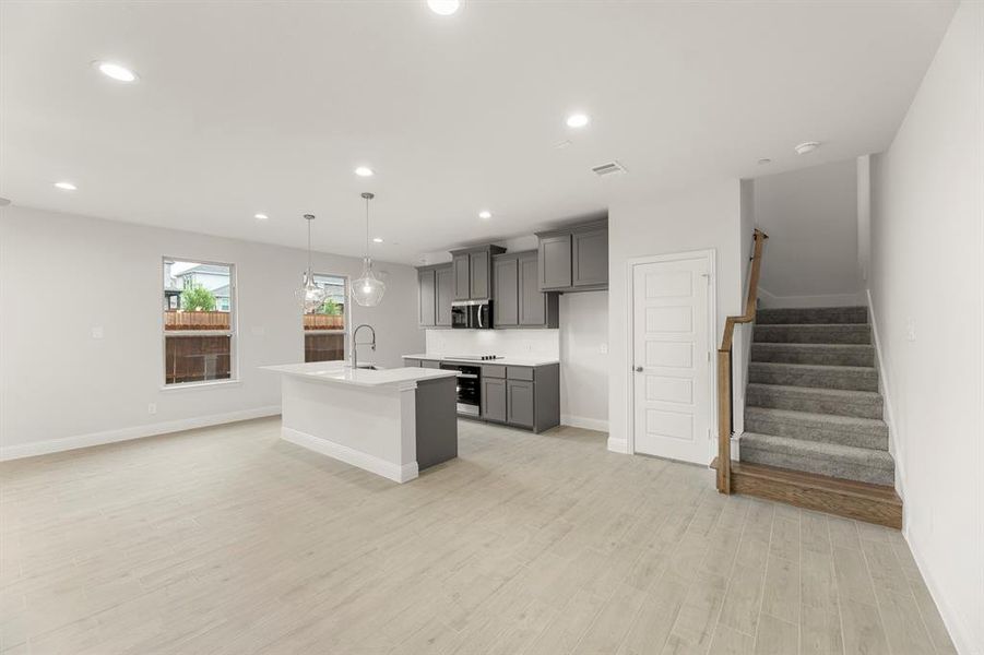 13. 6949 Mustang Isle - Dining (2) 13. 6949 Mustang Isle - Dining (2)