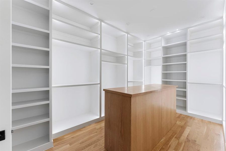 Master Walk in closet Master Walk in closet