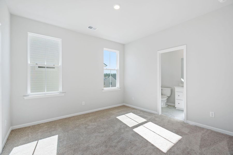 Spacious, unfurnished interior of a new home in Heron's Walk at Summers Corner, Summerville (Image 38). Spacious, unfurnished interior of a new home in Heron's Walk at Summers Corner, Summerville (Image 38).
