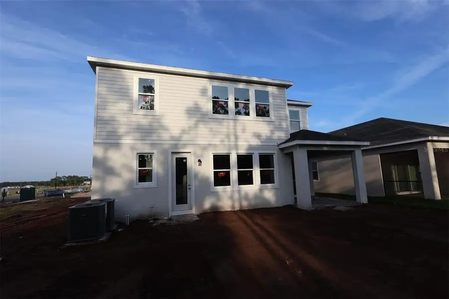 Image 15 of a home in Center Lake on the Park. Image 15 of a home in Center Lake on the Park.