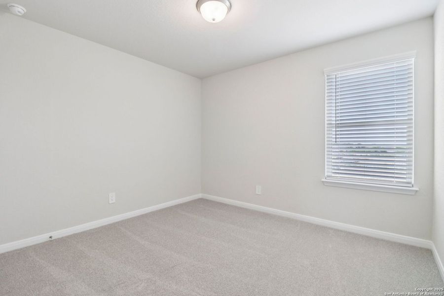 Spacious, unfurnished interior of a new home in Royal Crest, San Antonio (Image 21). Spacious, unfurnished interior of a new home in Royal Crest, San Antonio (Image 21).