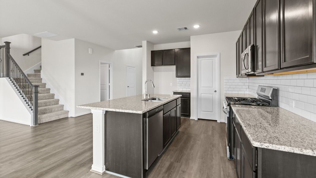 Representative furnished interior of a home built from the Southfork by Brightland Homes in Mostyn Springs, Magnolia (Image 8).