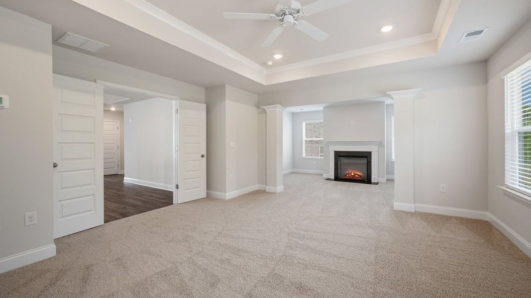 Spacious, unfurnished interior of a new home in Heritage Pointe, Senoia (Image 33).