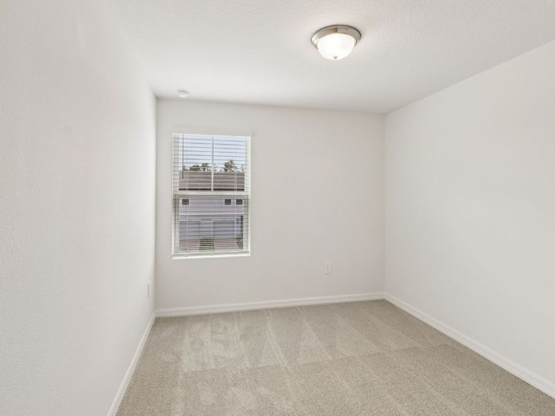 Spacious, unfurnished interior of a new home in Cagan Crossings West, Clermont (Image 10).