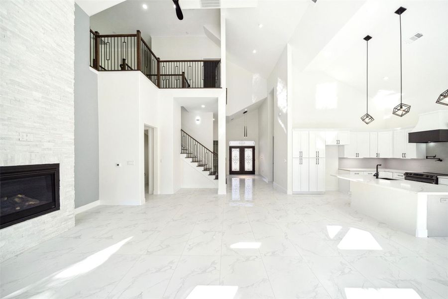 Image 33 of a home in .