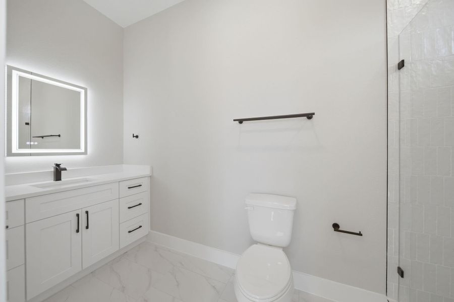 Furnished interior view inside a new home in , Tomball (Image 8).