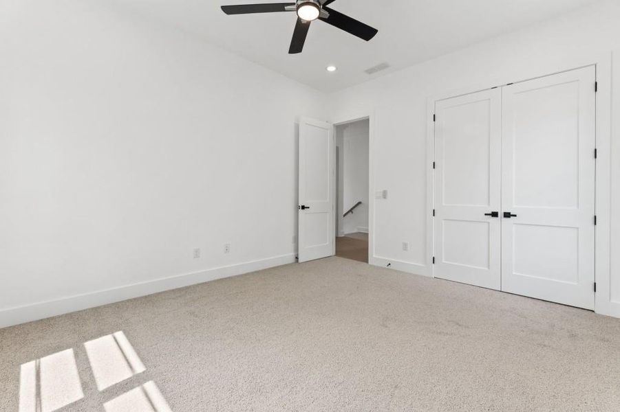 Spacious, unfurnished interior of a new home in , Roswell (Image 29).