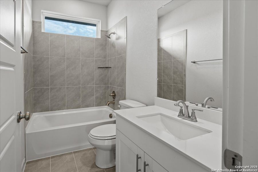 Furnished interior view inside a new home in Stream Waters, Seguin (Image 9). Furnished interior view inside a new home in Stream Waters, Seguin (Image 9).