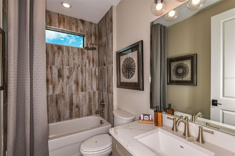 Furnished interior view inside a new home in Cresswind Lakewood Ranch, Lakewood Ranch (Image 31). Furnished interior view inside a new home in Cresswind Lakewood Ranch, Lakewood Ranch (Image 31).