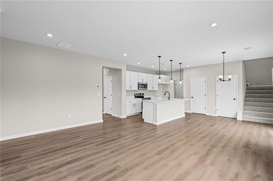 Spacious, unfurnished interior of a new home in Crossvine Estates, Braselton (Image 38).