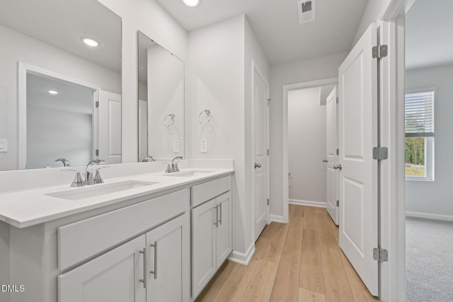 38-web-or-mls-Raleigh - Oakwood Townes - 38-web-or-mls-Raleigh - Oakwood Townes -