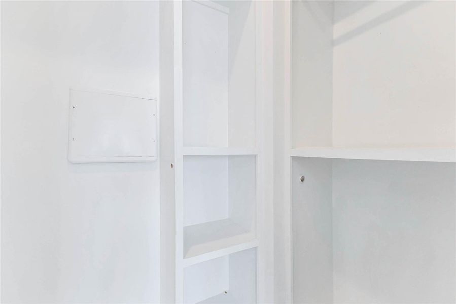 Spacious, unfurnished interior of a new home in Eastwood Estates, Houston (Image 18). Spacious, unfurnished interior of a new home in Eastwood Estates, Houston (Image 18).